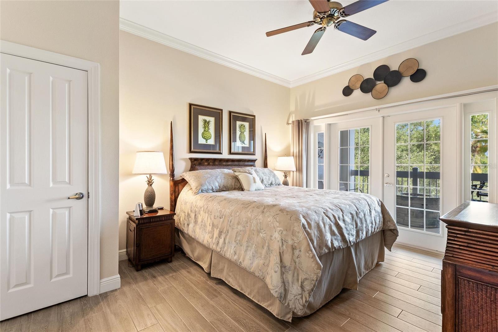 HERITAGE CROSSING CONDO PH 3 - Residential