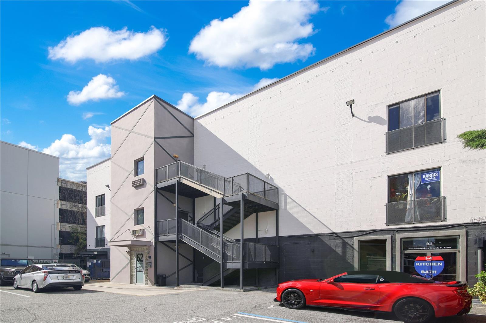 62 W COLONIAL DRIVE 301