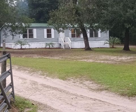 A home in FORT WHITE