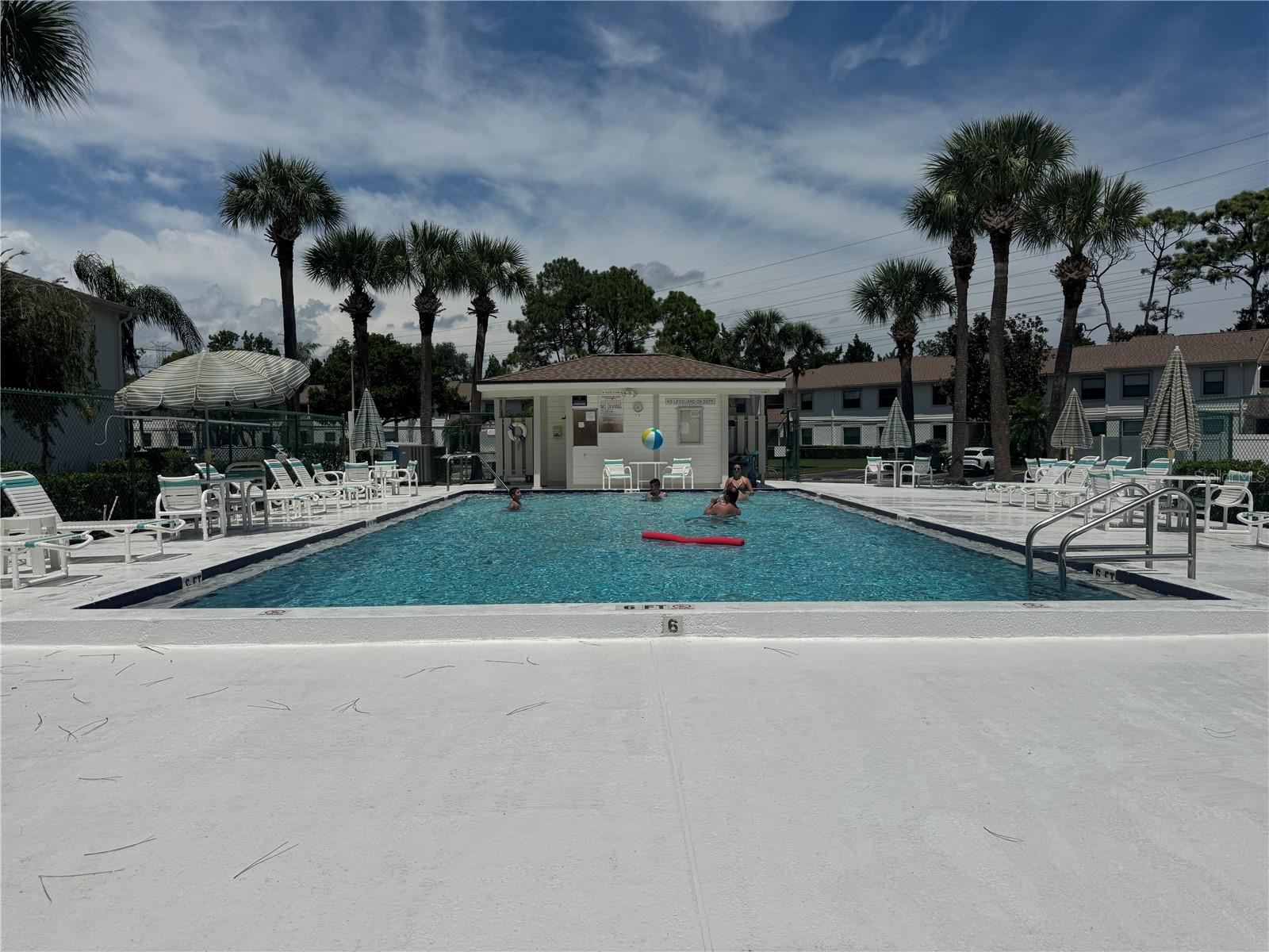 MEADOWS CONDO AT EAST LAKE WOODLANDS - Residential