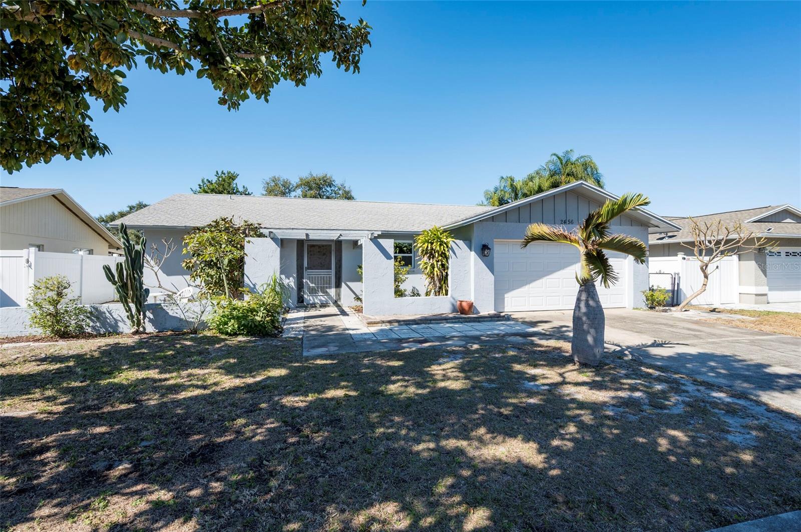 2456 TIMBERCREST CIRCLE W