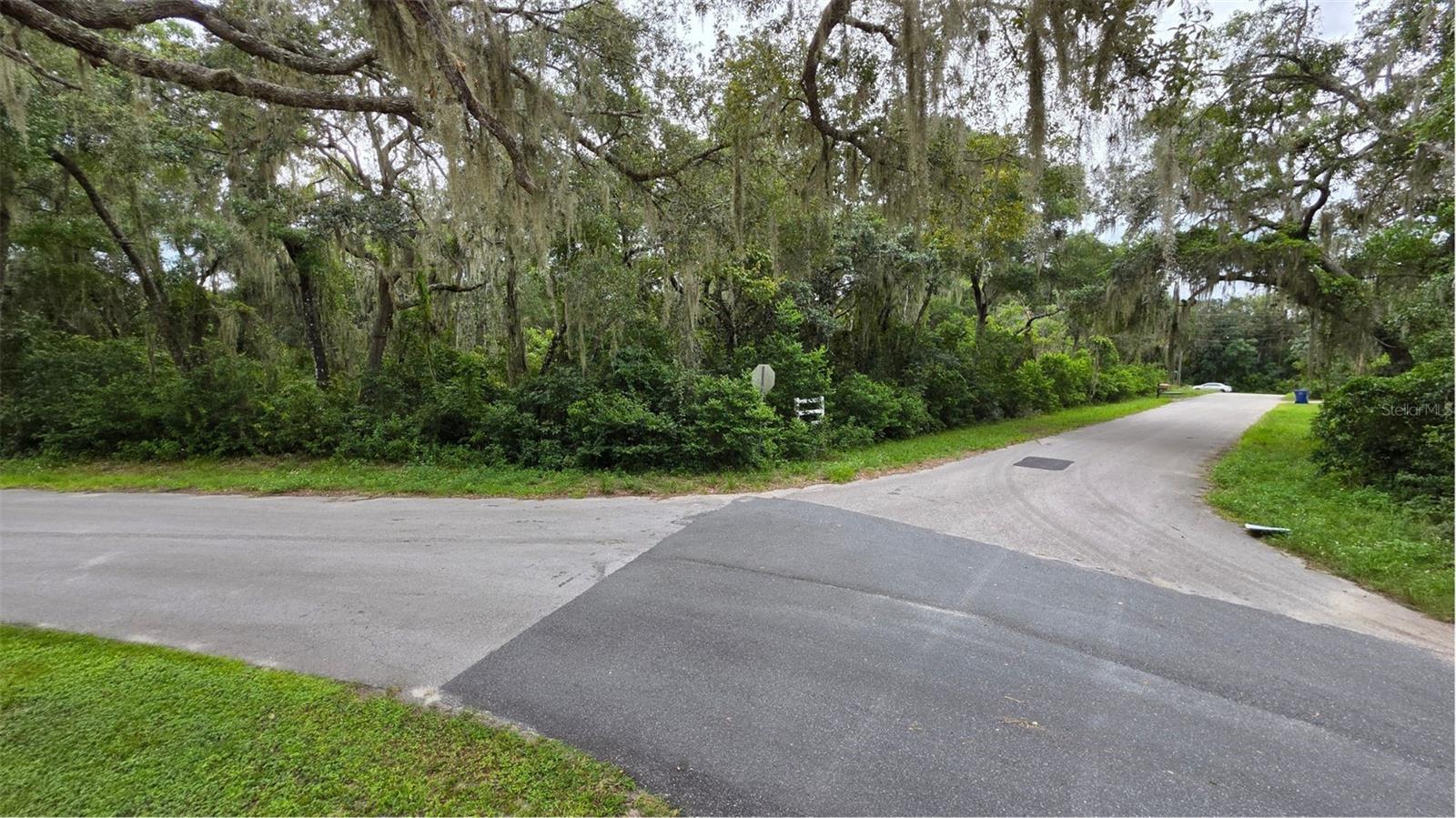 HICKORY HILL RETREATS UNIT 04 - Land