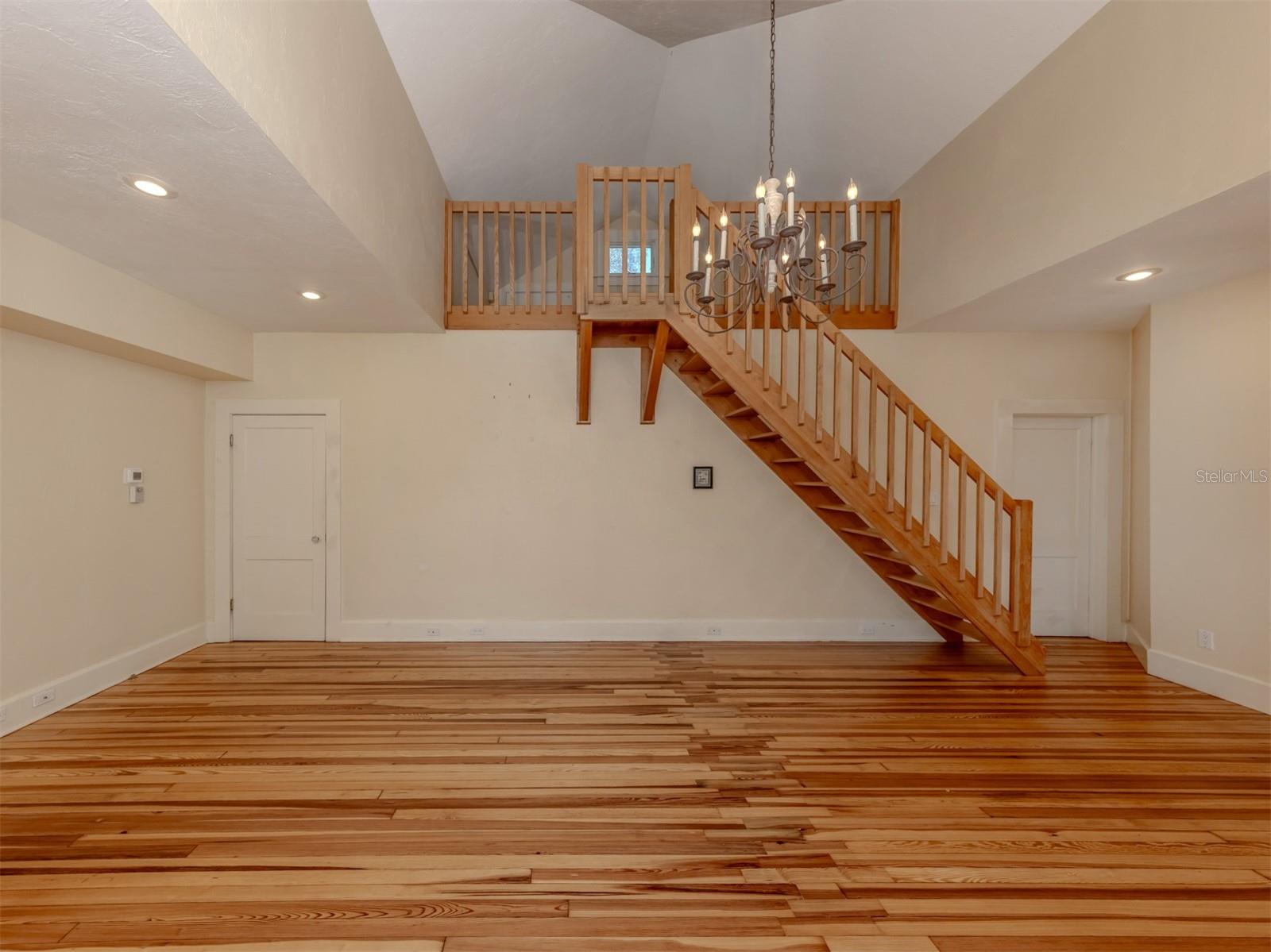 726 EAGLE POINT DRIVE