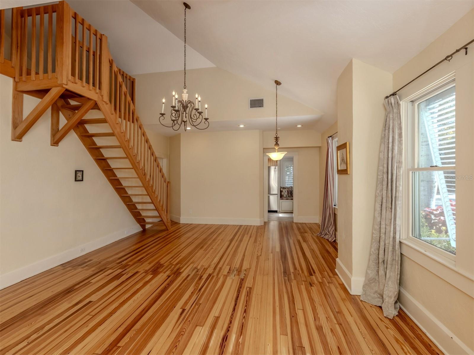 726 EAGLE POINT DRIVE