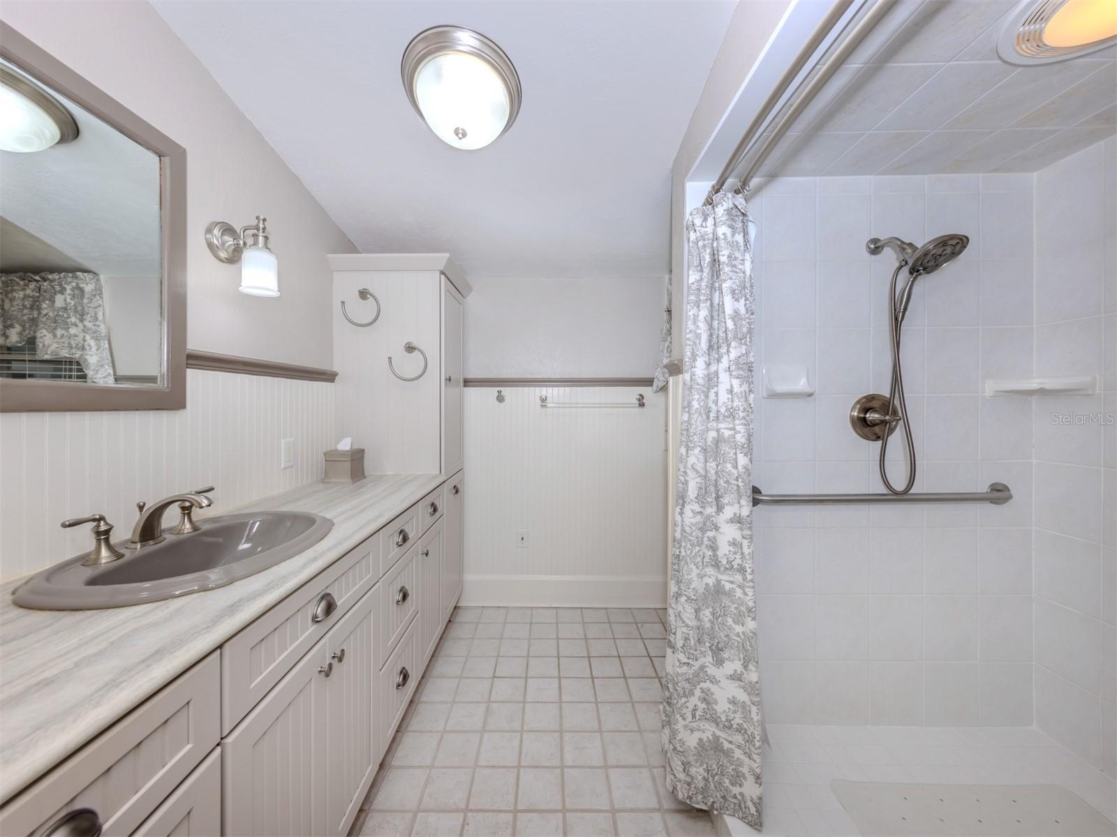 THE VILLAGE AT EAGLE POINT - Residential