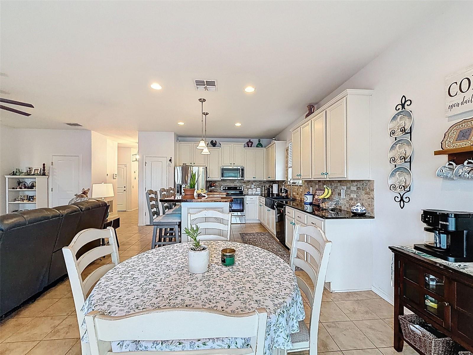 TRILLIUM VILLAGE D - Residential