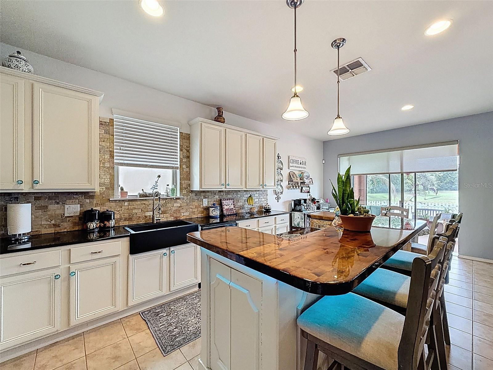 TRILLIUM VILLAGE D - Residential