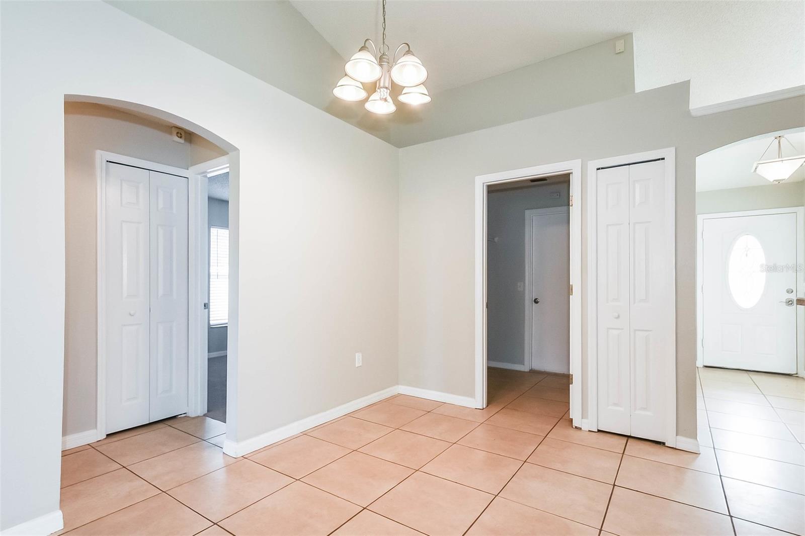 2807 ARBOUR TRAIL COURT