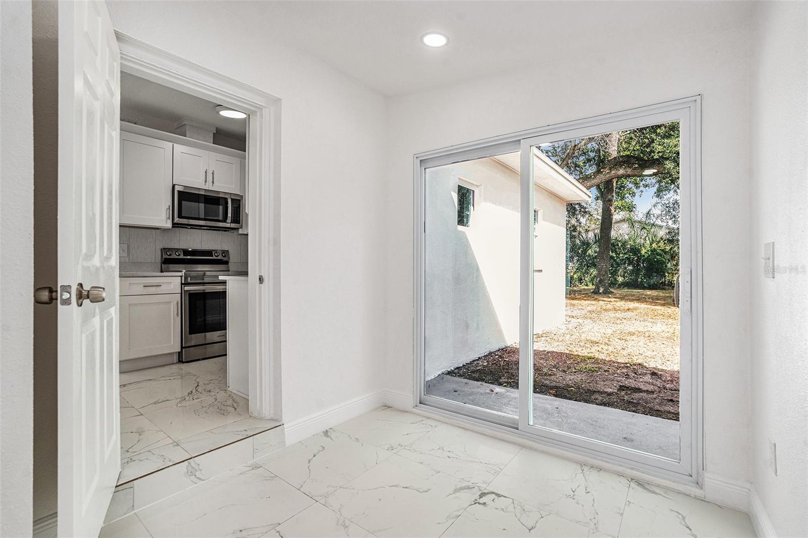 TAMPAS NORTH SIDE COUNTRY CLU - Residential