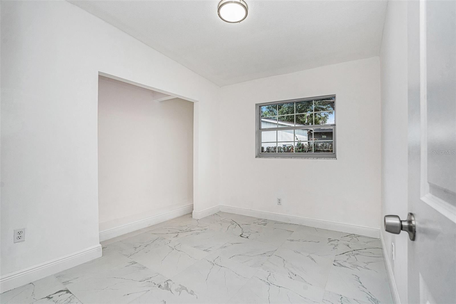 TAMPAS NORTH SIDE COUNTRY CLU - Residential