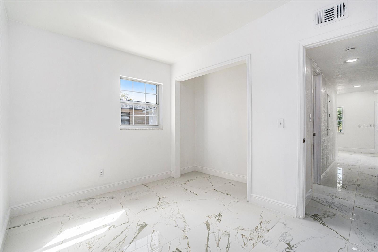 TAMPAS NORTH SIDE COUNTRY CLU - Residential