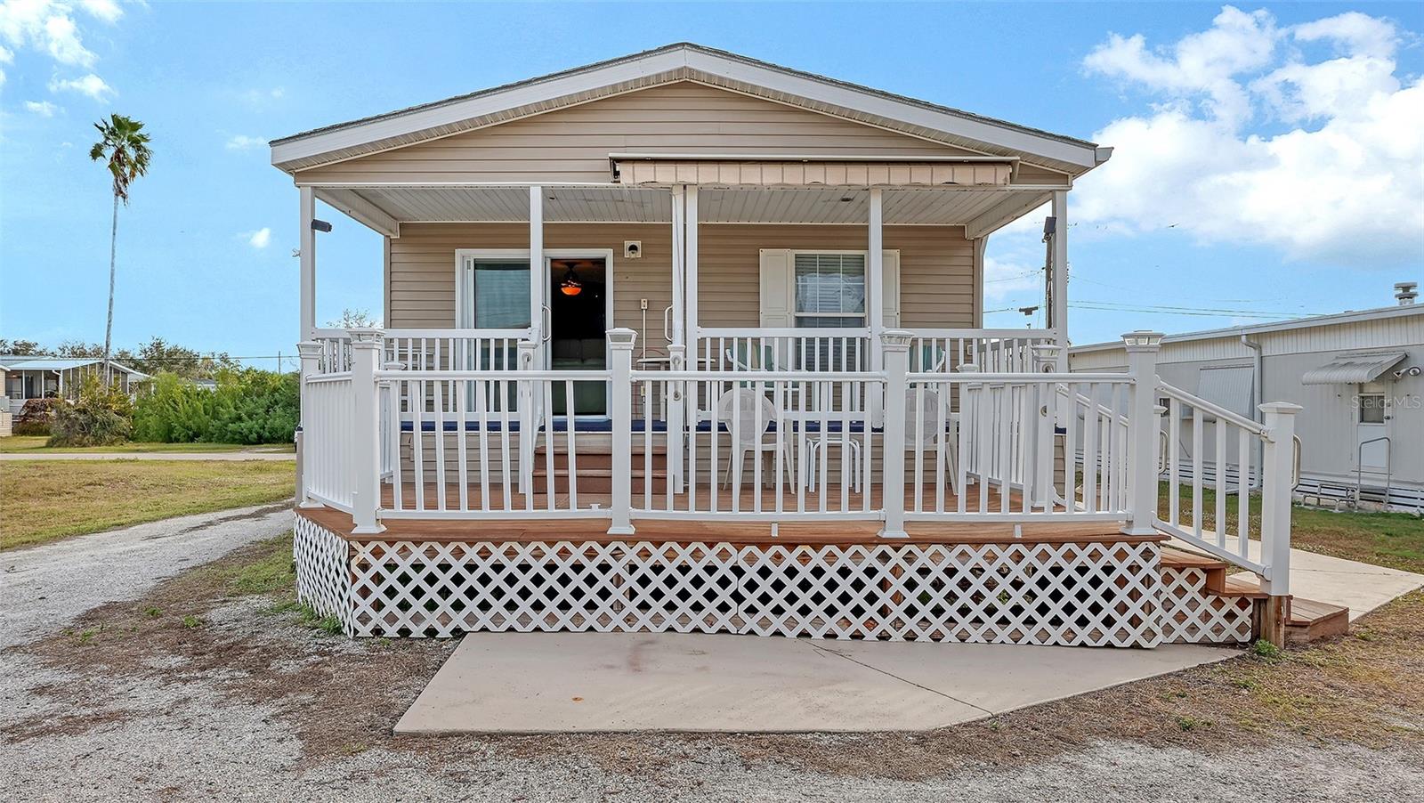 VENICE BAY TRAILER PARK - Residential