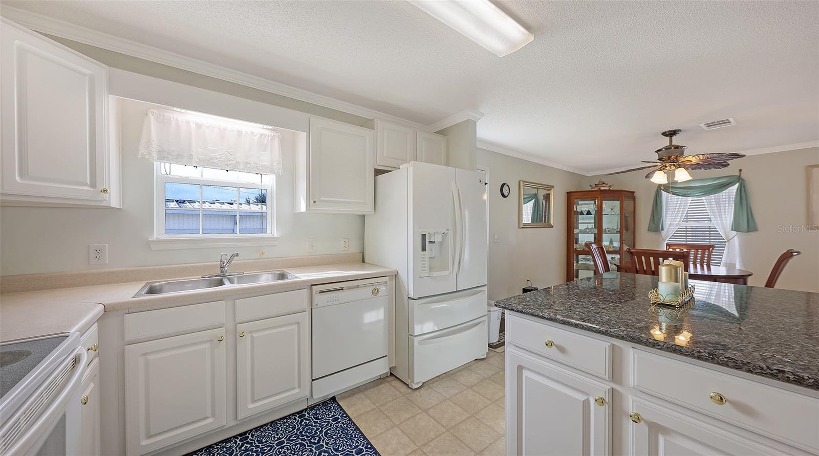 VENICE BAY TRAILER PARK - Residential