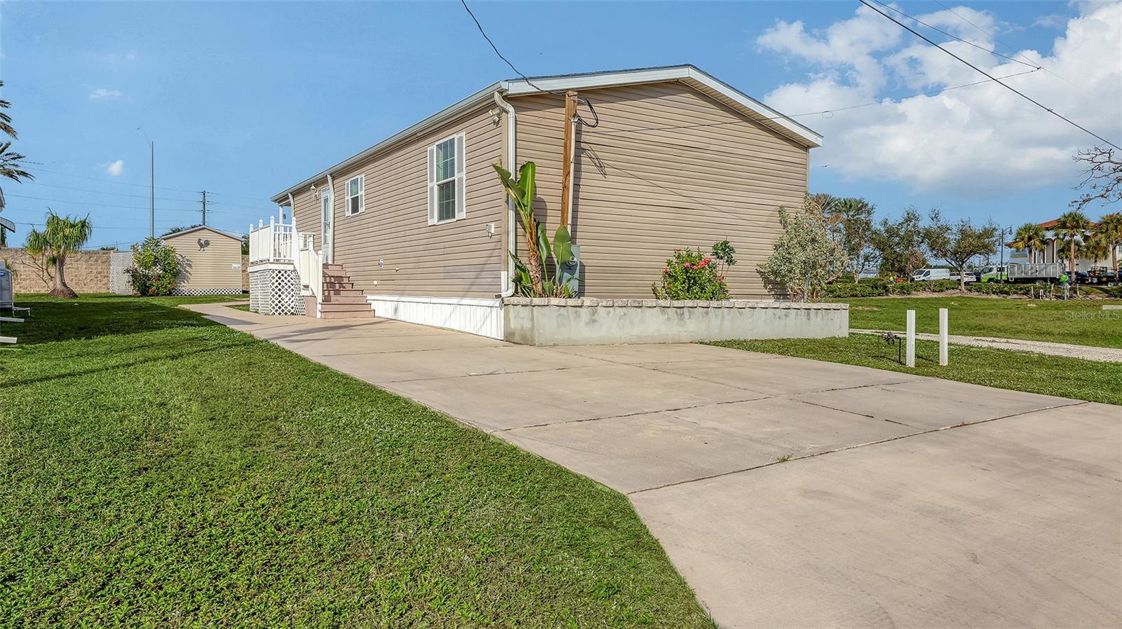 VENICE BAY TRAILER PARK - Residential