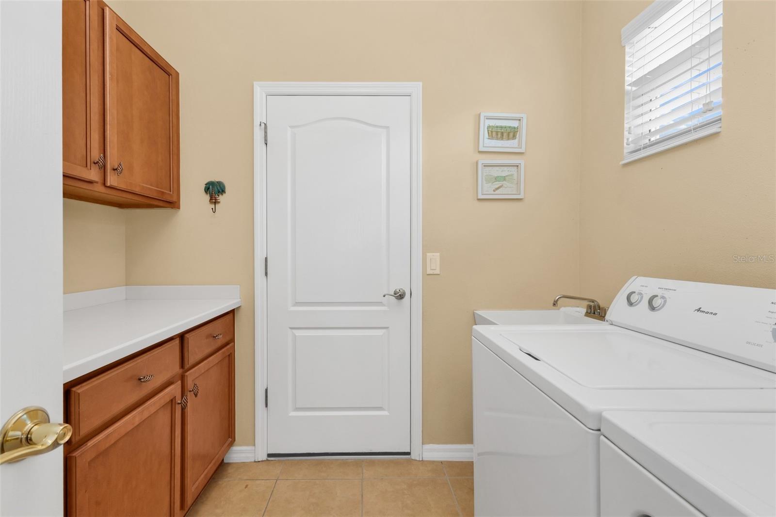 KINGS GATE PH 05 - Residential