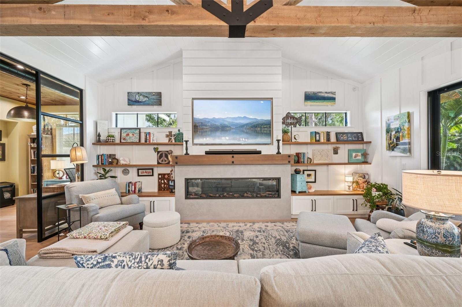 RIVER HARBOR WEST - Residential