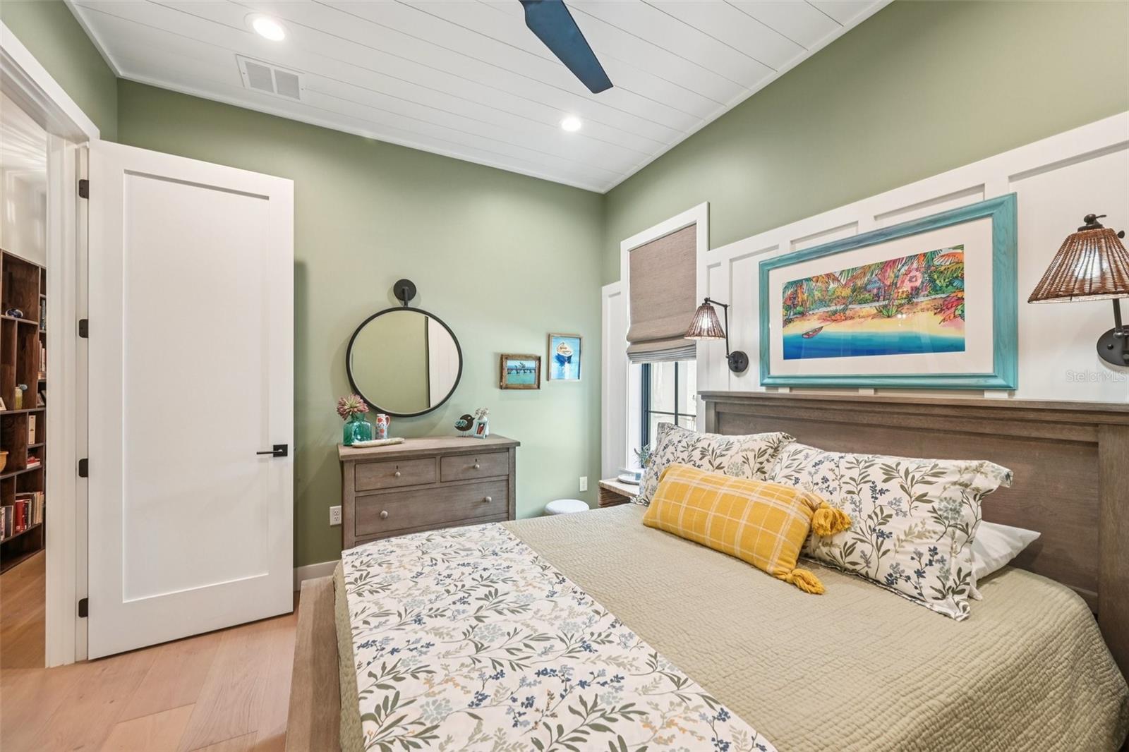 RIVER HARBOR WEST - Residential