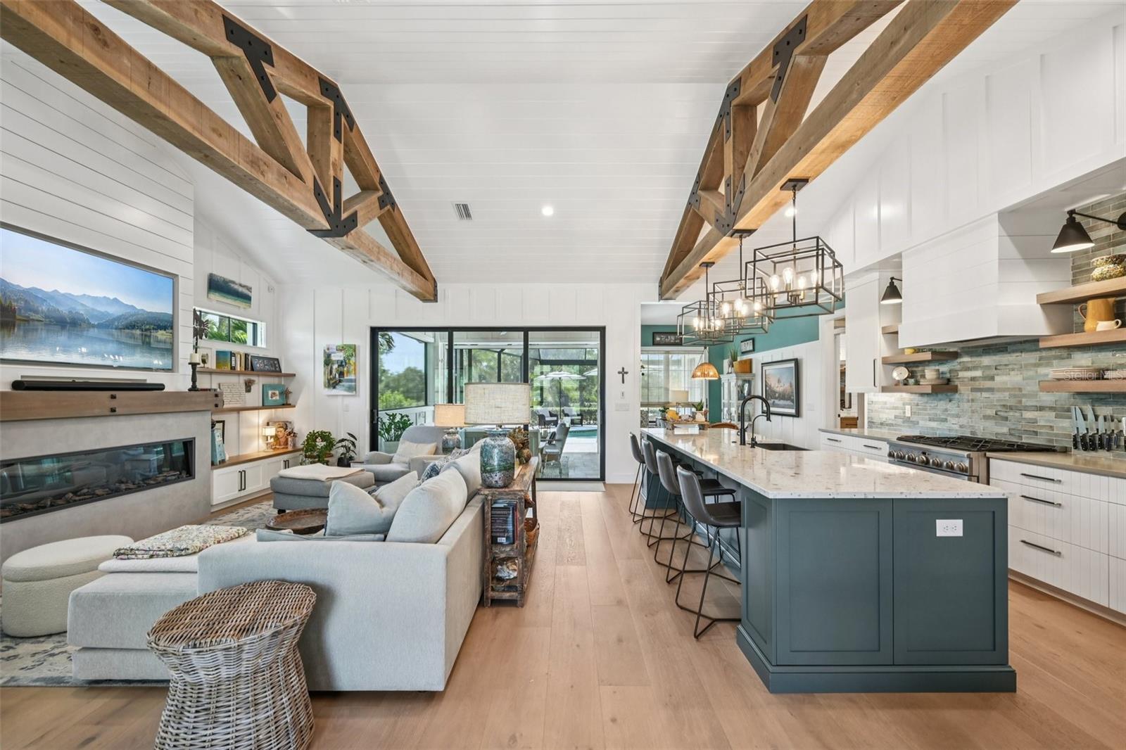 RIVER HARBOR WEST - Residential