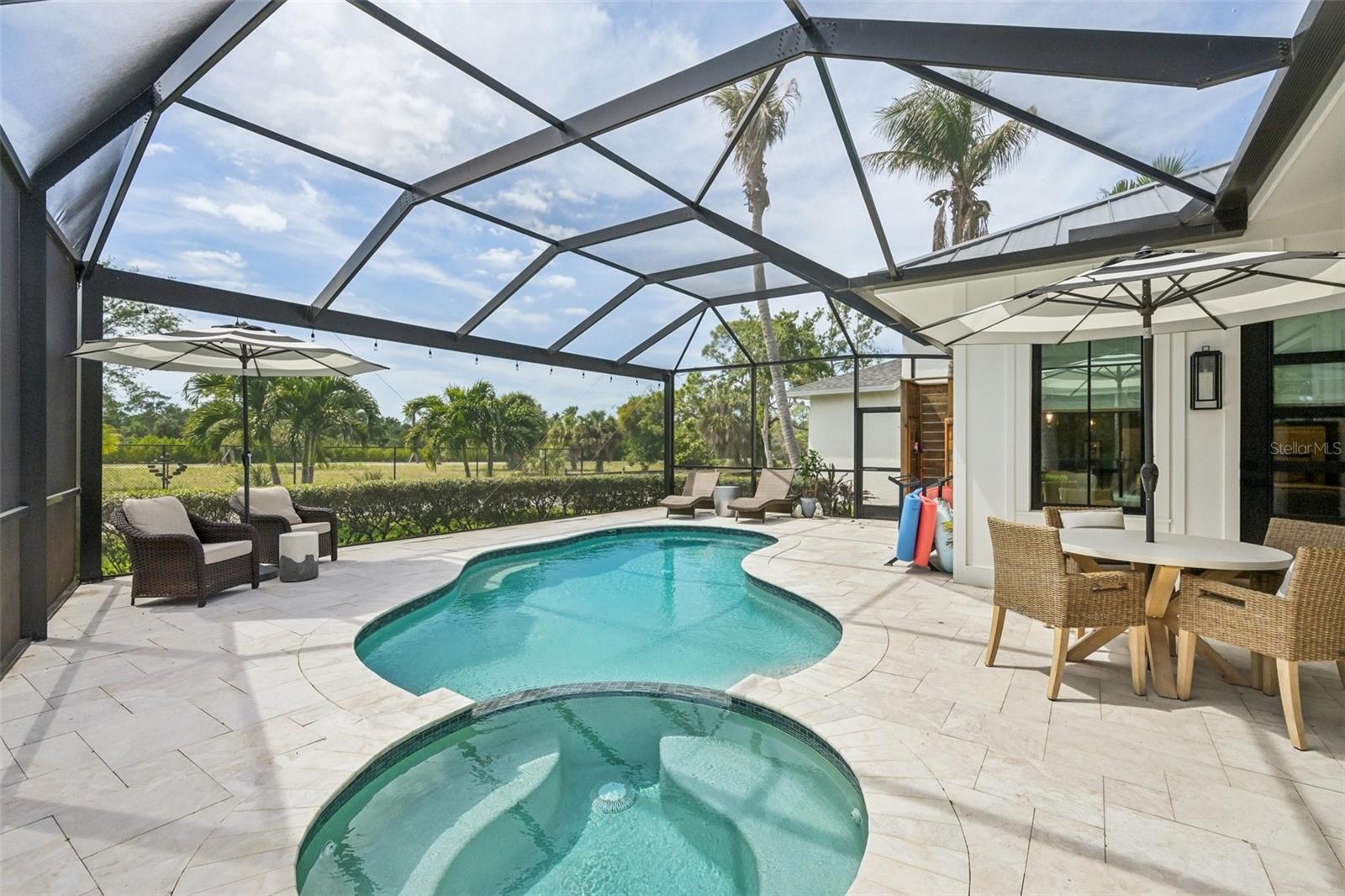 RIVER HARBOR WEST - Residential