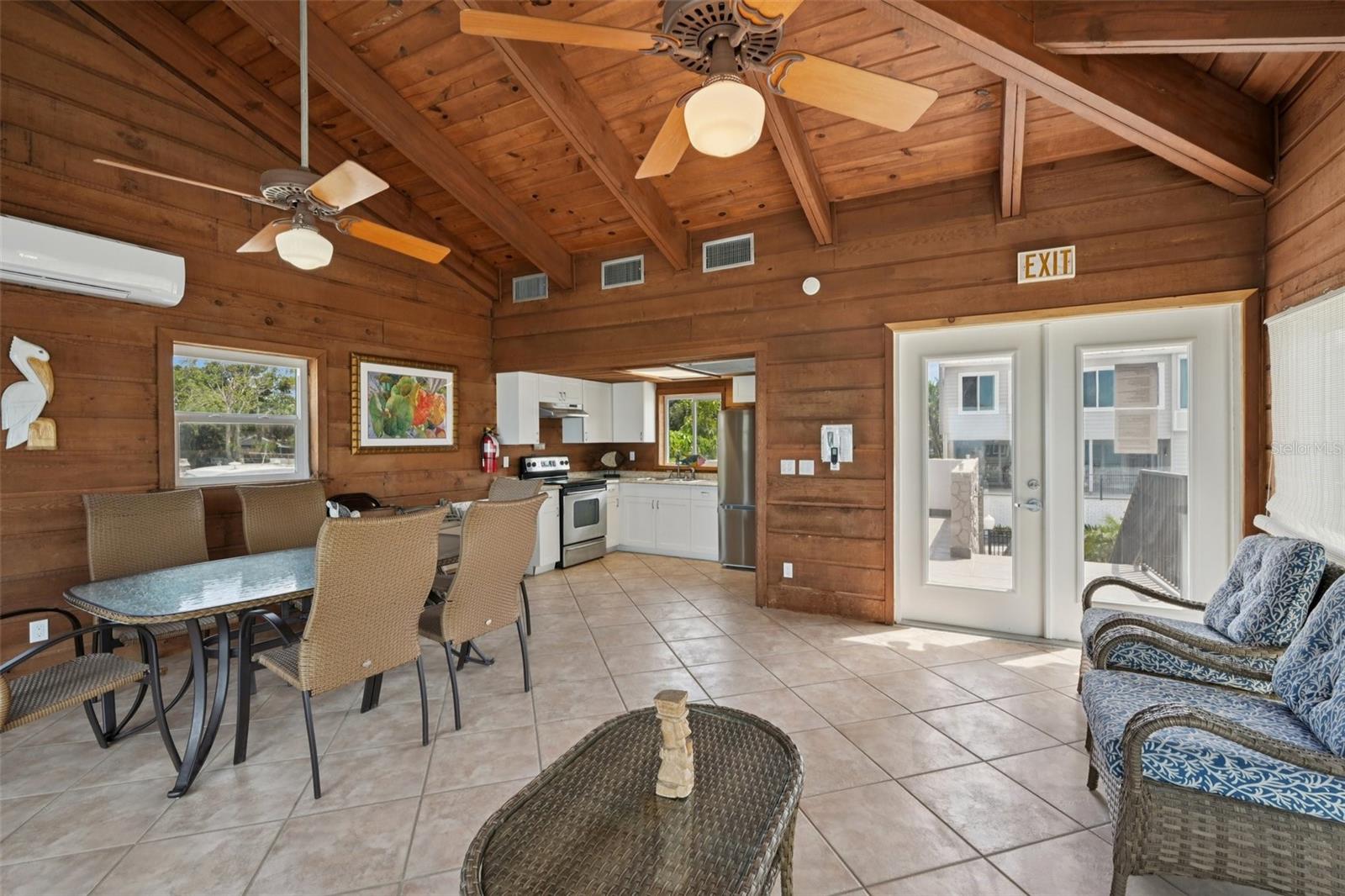 RIVER HARBOR WEST - Residential