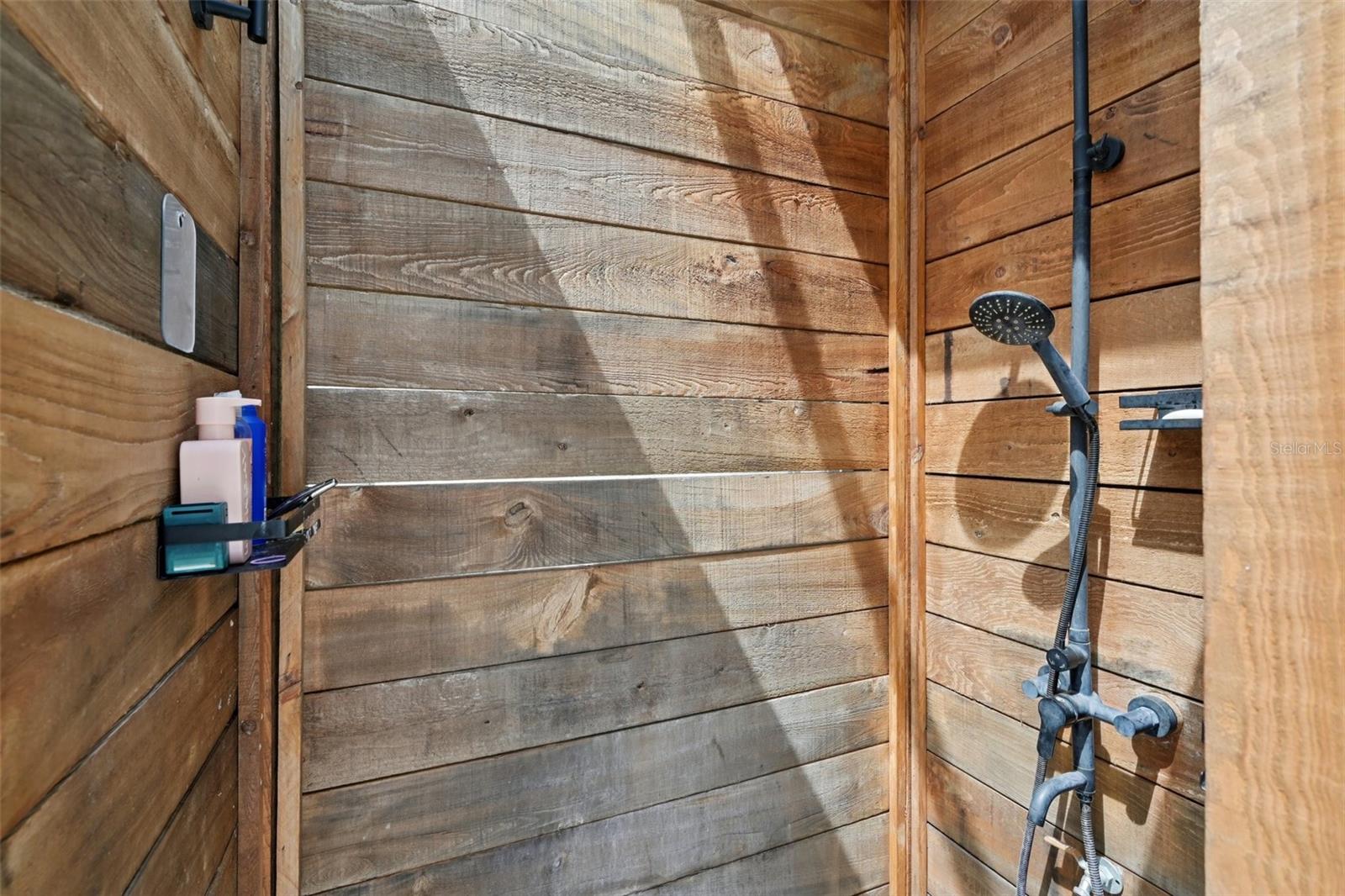 RIVER HARBOR WEST - Residential