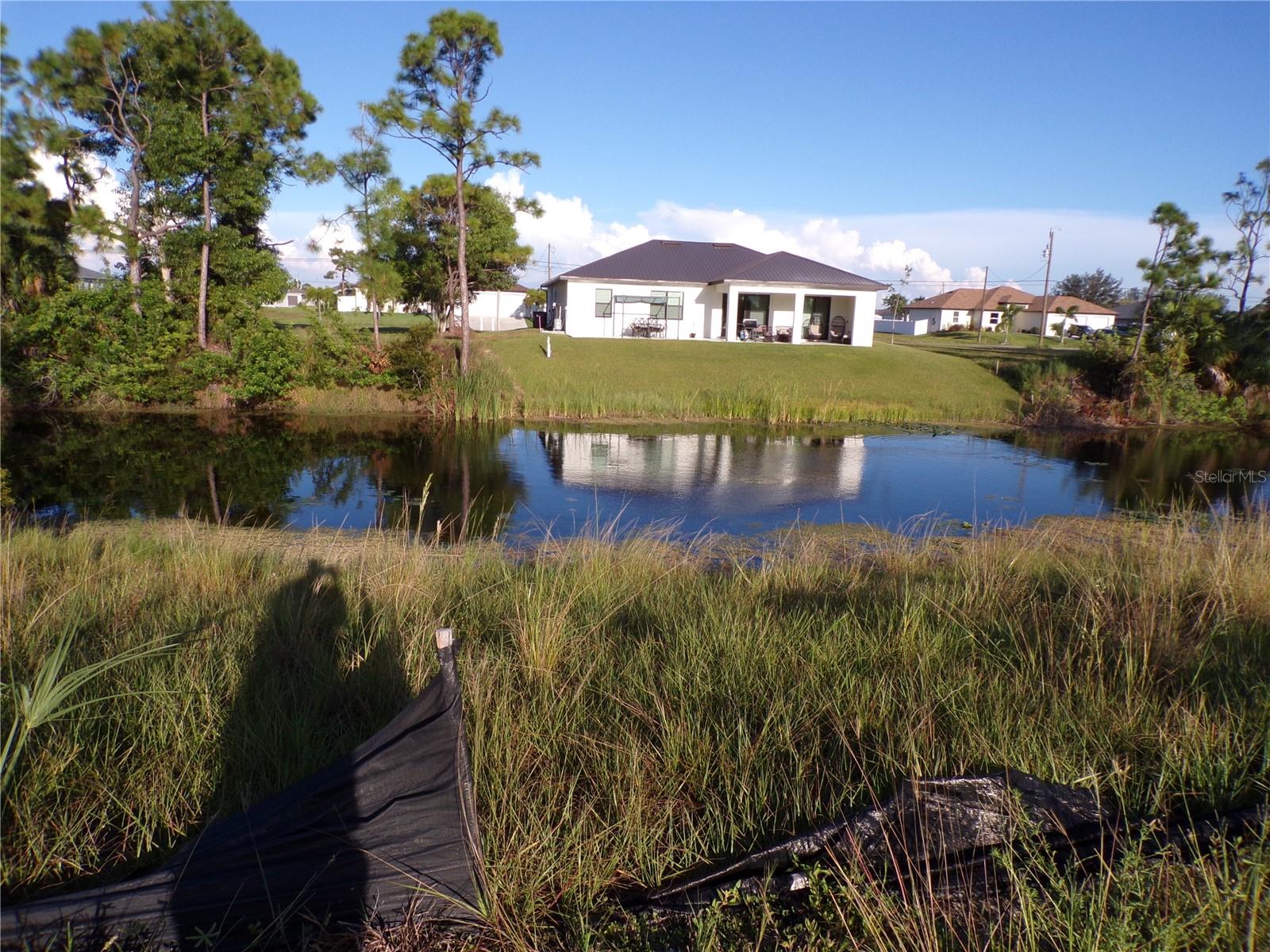 CAPE CORAL - Land