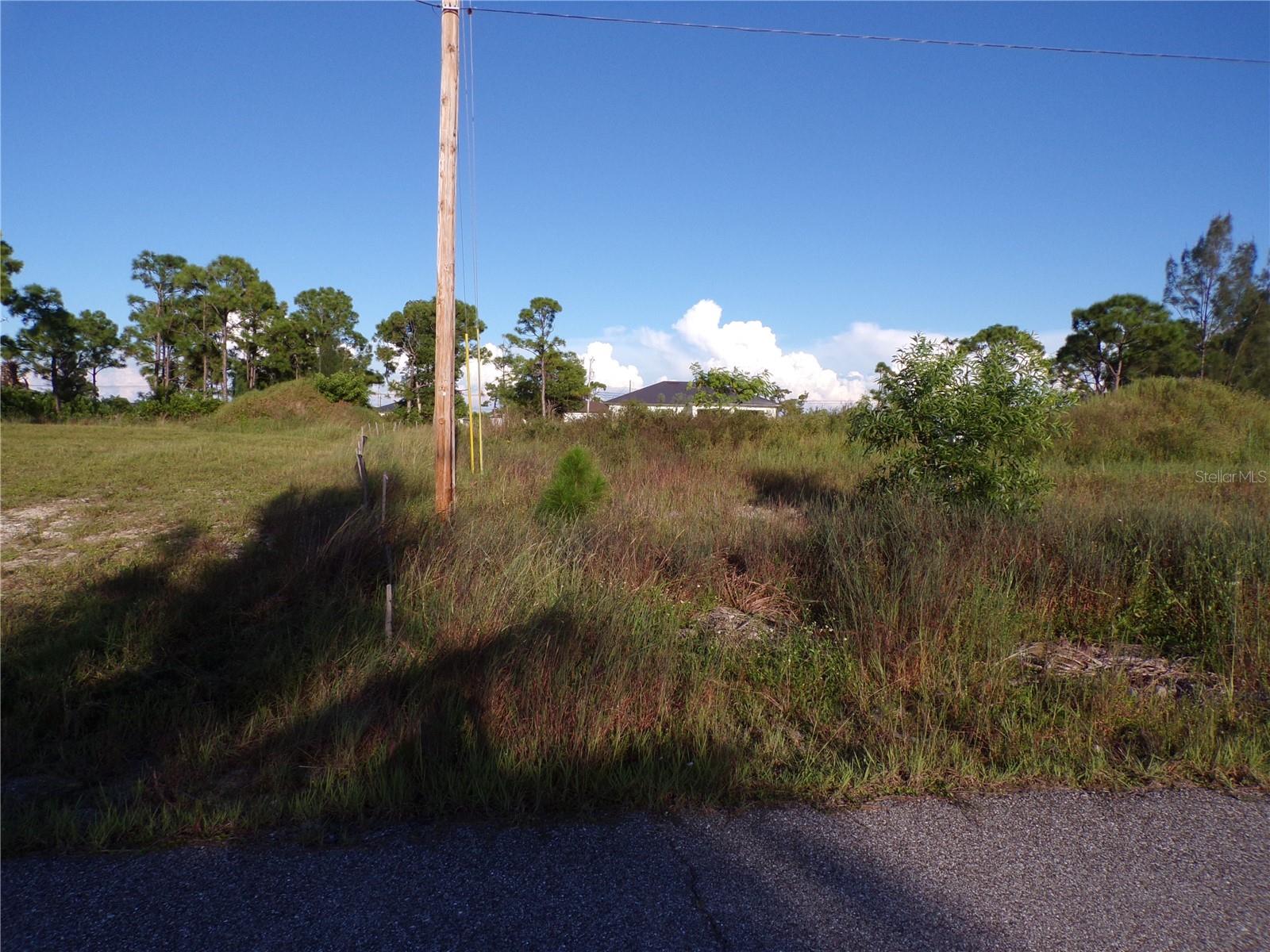 CAPE CORAL - Land