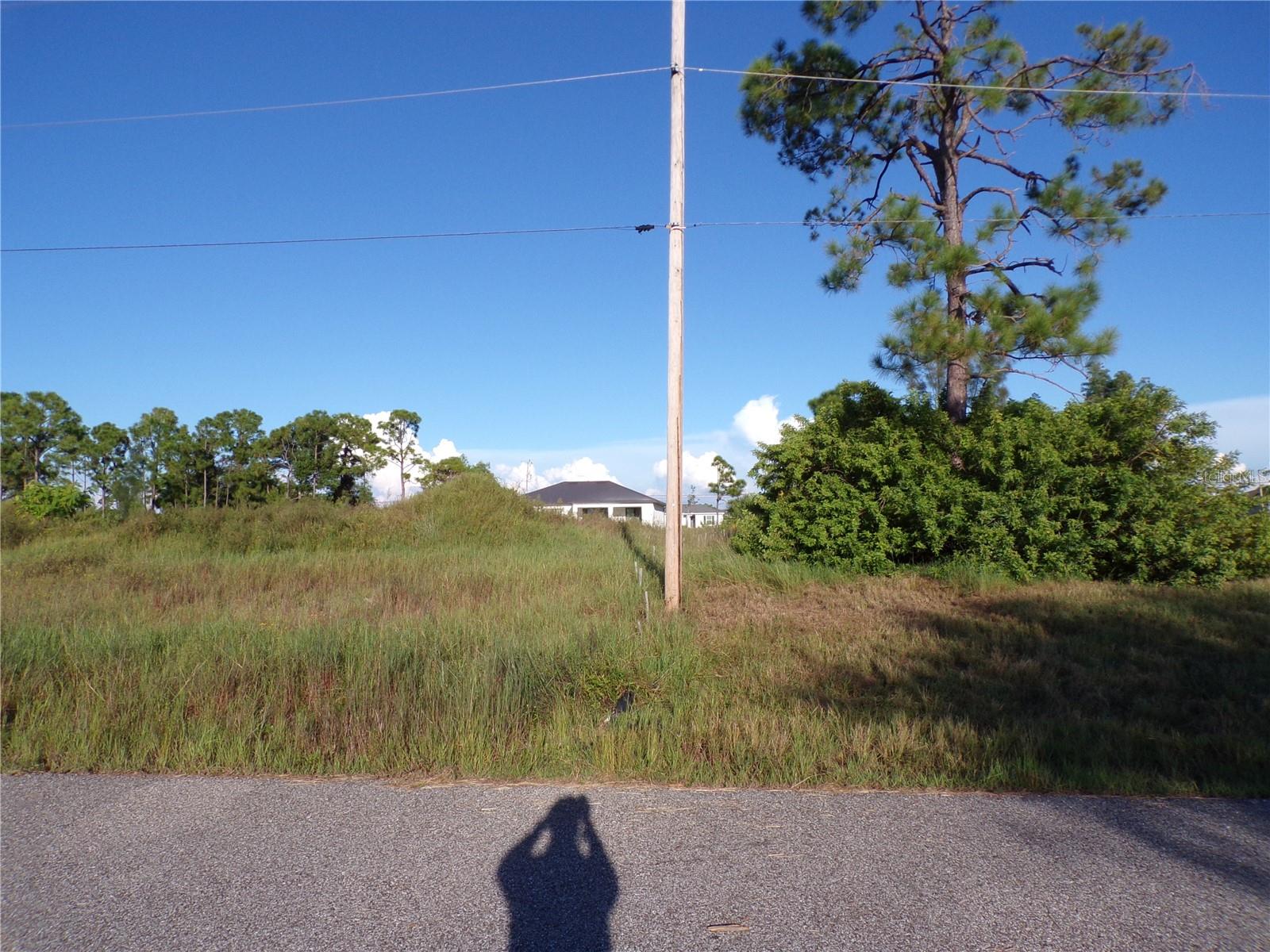 CAPE CORAL - Land