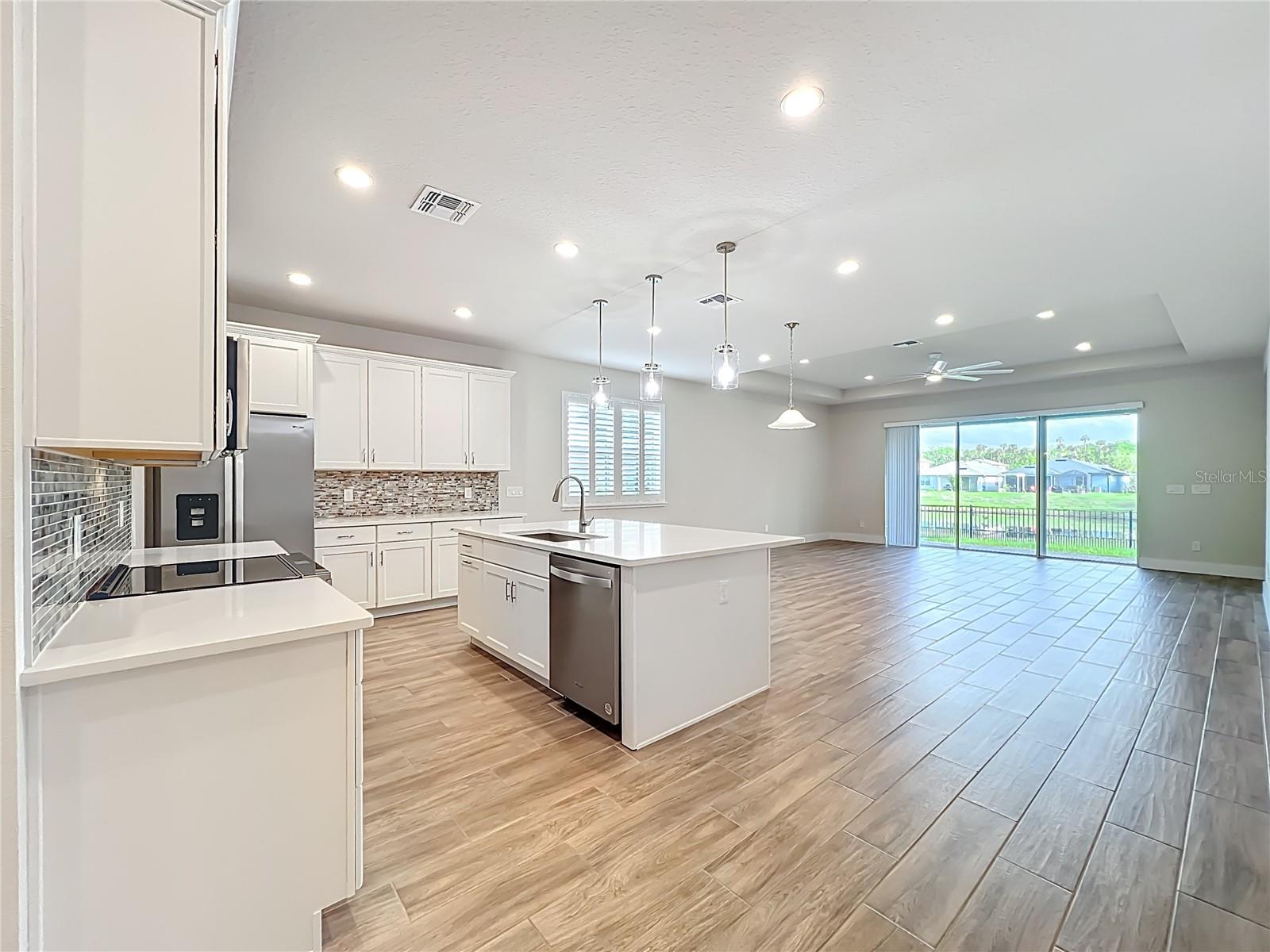 RIVERSIDE OAKS PH 1 - Residential