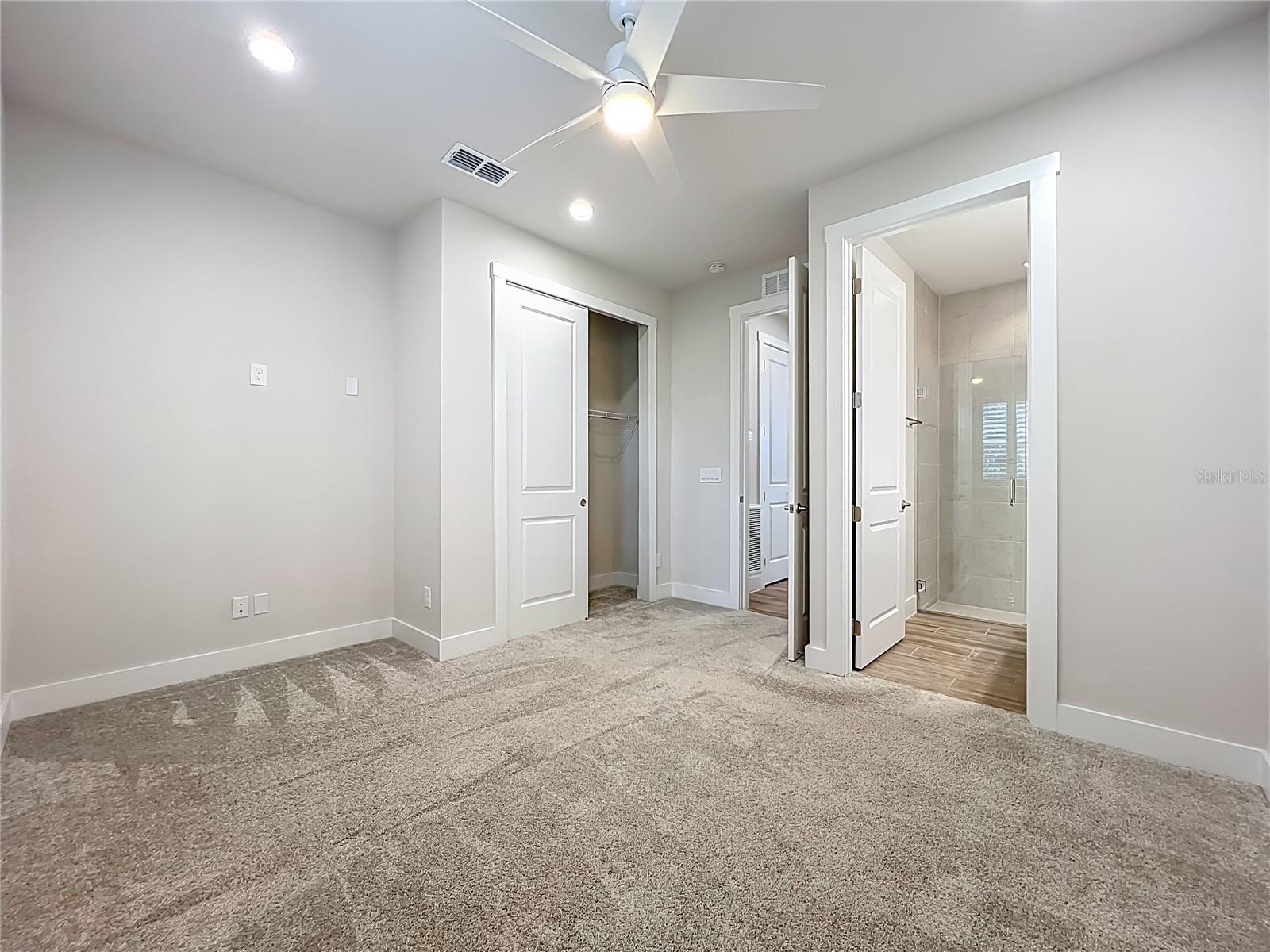 RIVERSIDE OAKS PH 1 - Residential