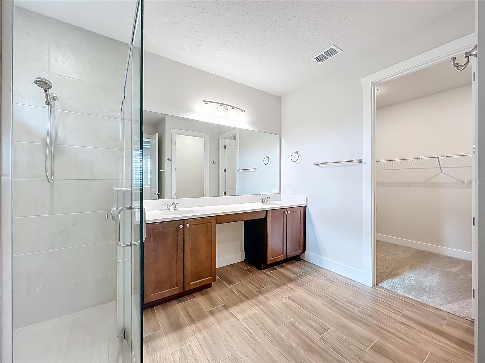 RIVERSIDE OAKS PH 1 - Residential