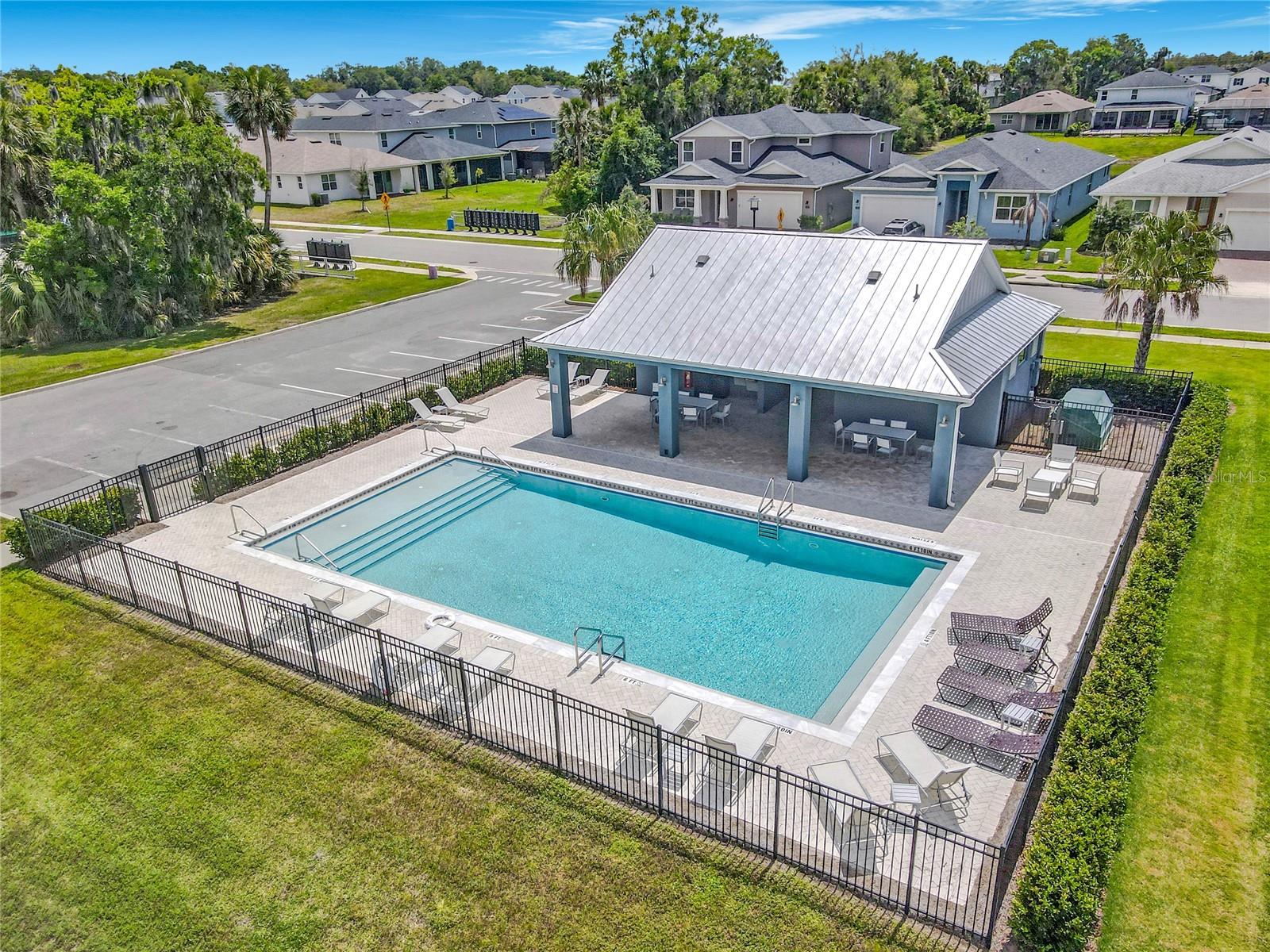 RIVERSIDE OAKS PH 1 - Residential