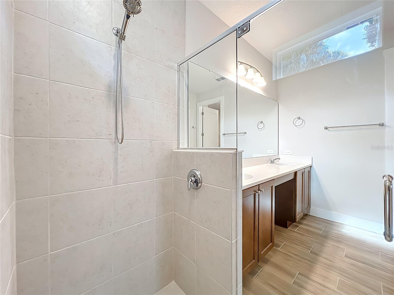 RIVERSIDE OAKS PH 1 - Residential