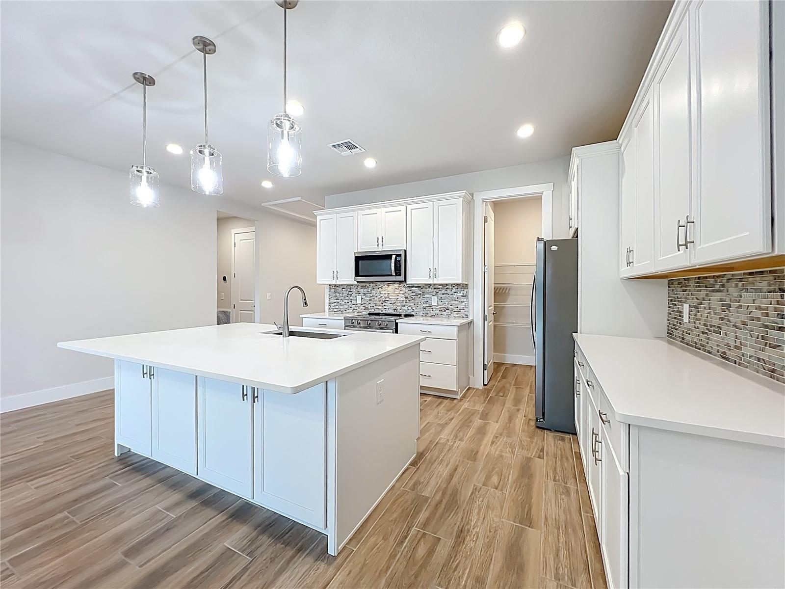 RIVERSIDE OAKS PH 1 - Residential