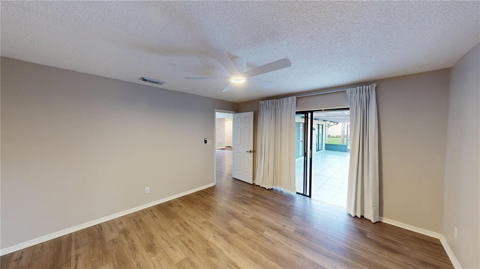 GRANADA VILLAS PH 01 - Residential