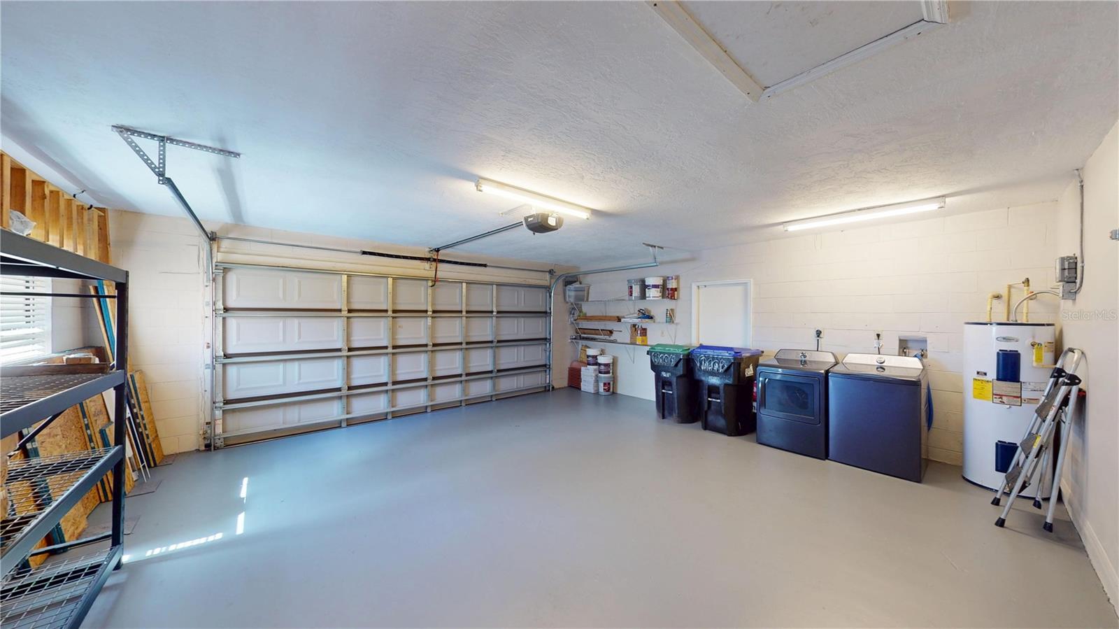 GRANADA VILLAS PH 01 - Residential