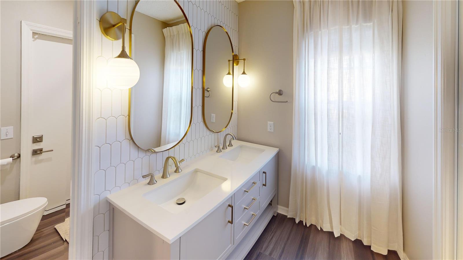 GRANADA VILLAS PH 01 - Residential