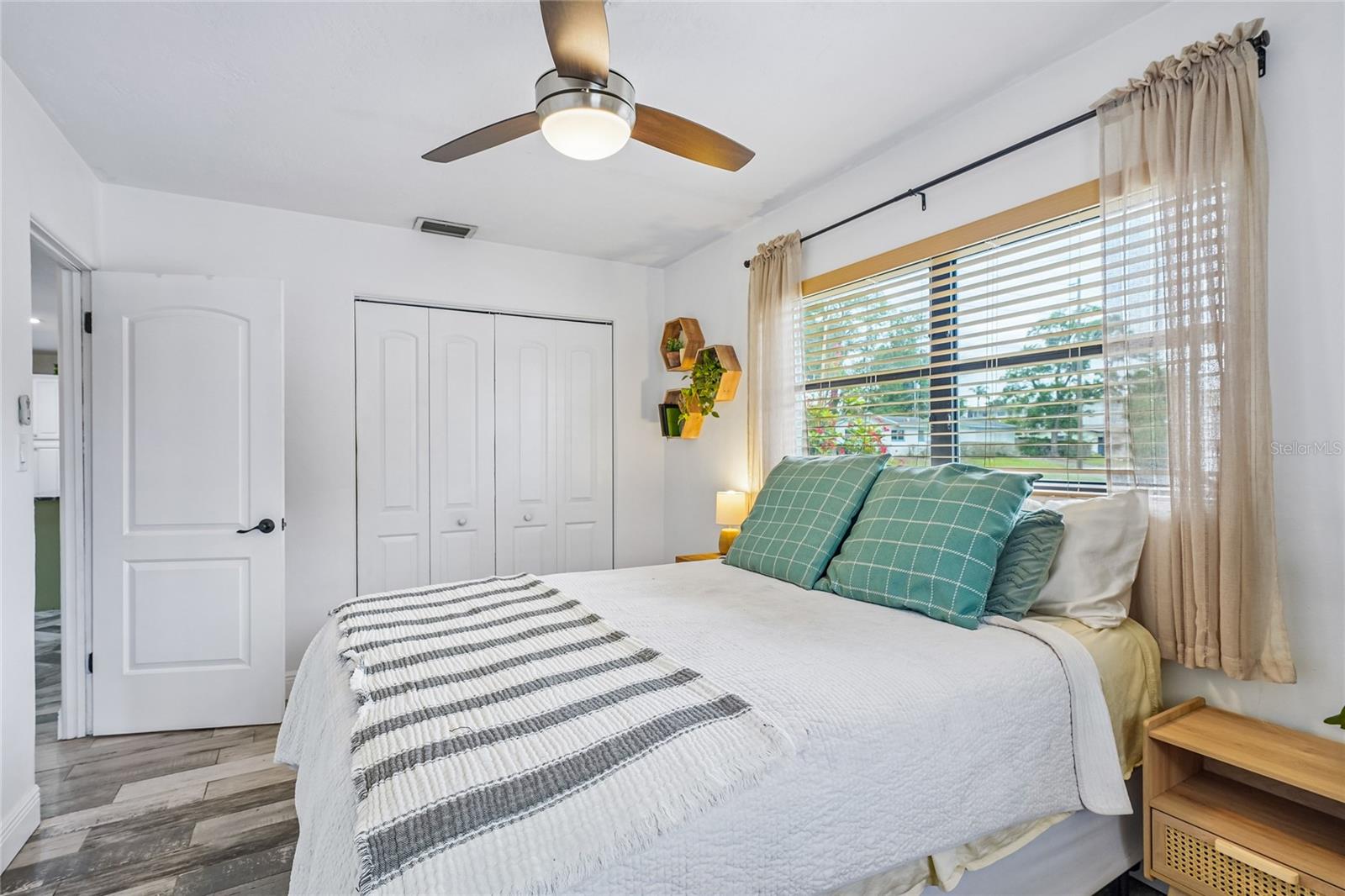 PINE RIDGE - Residential