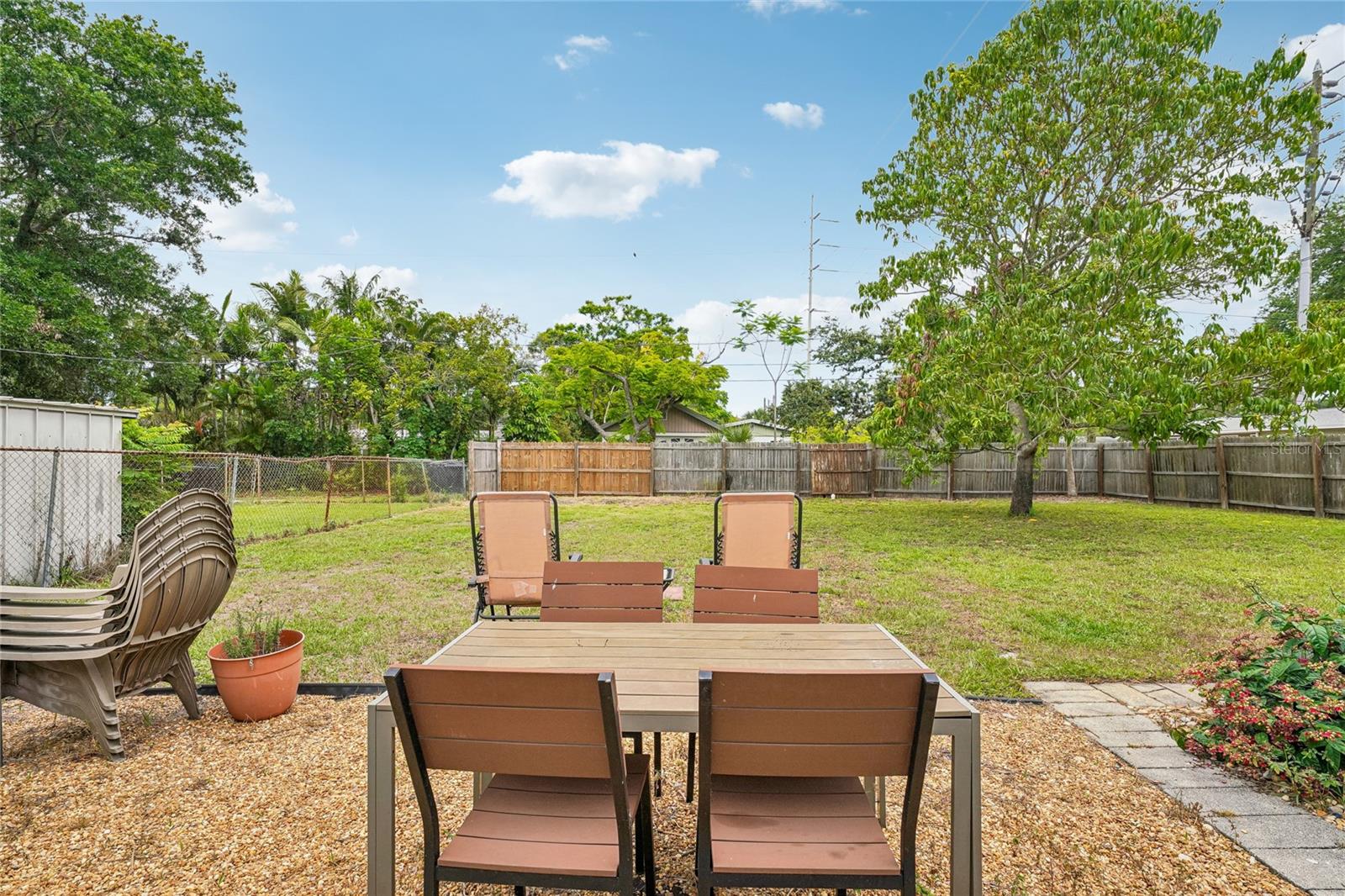 PINE RIDGE - Residential