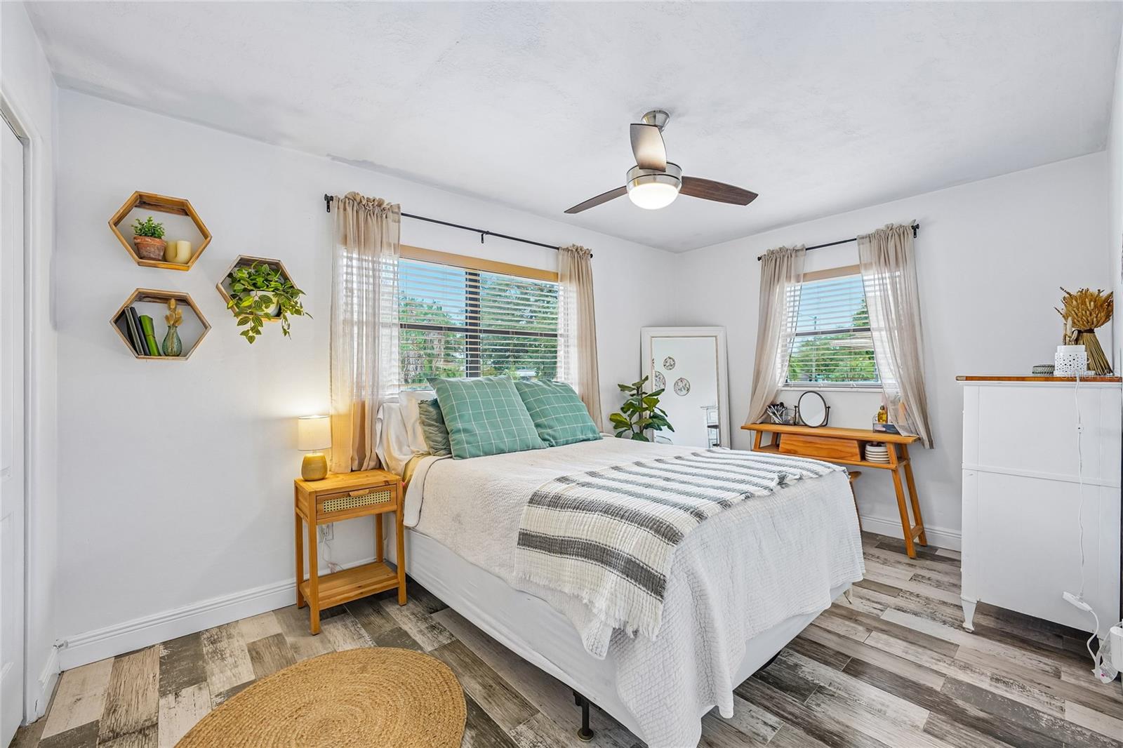 PINE RIDGE - Residential