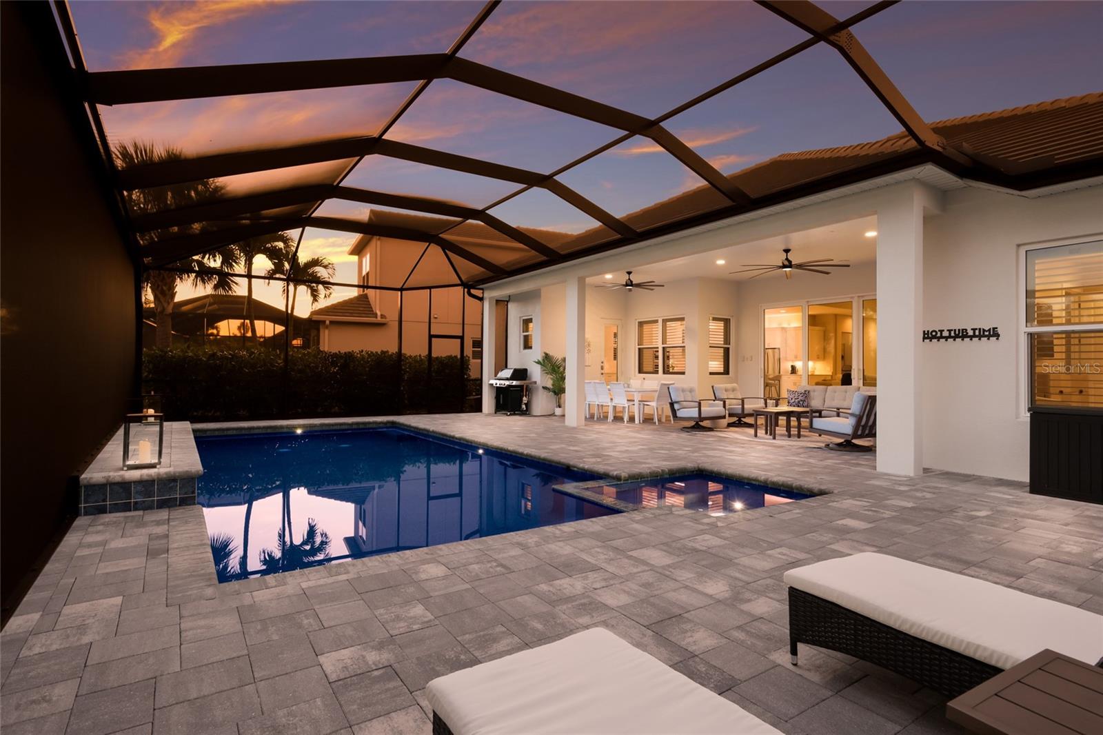 LAKEHOUSE COVE AT WATERSIDE - Residential