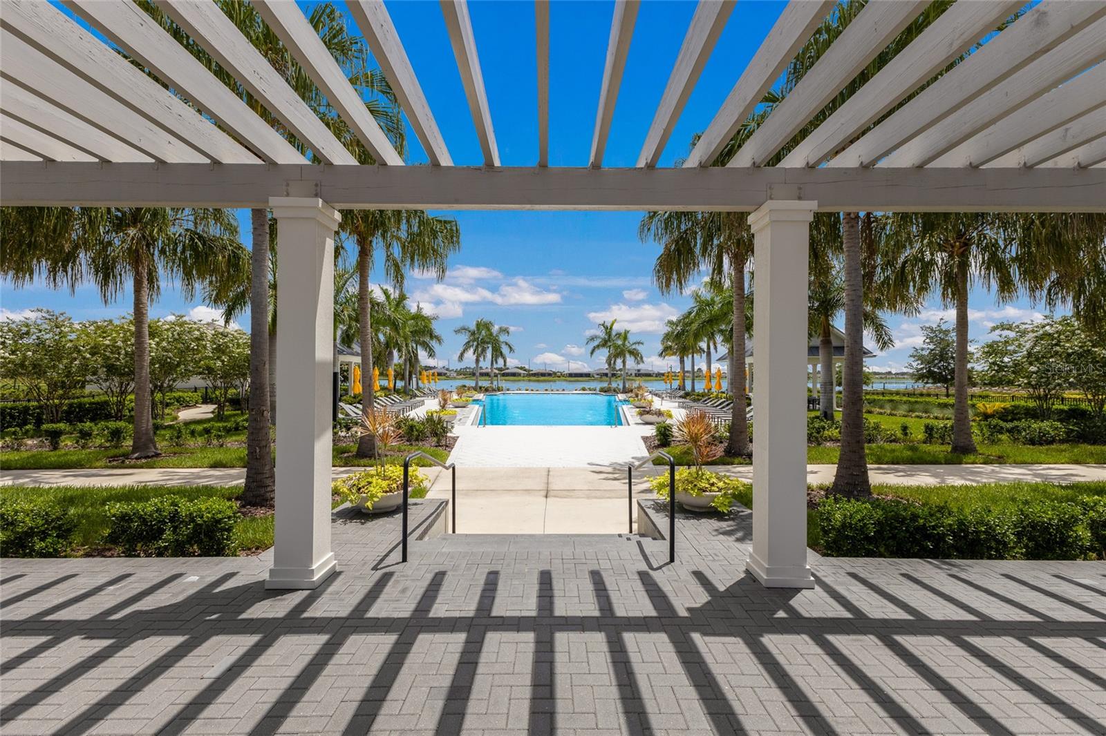 LAKEHOUSE COVE AT WATERSIDE - Residential