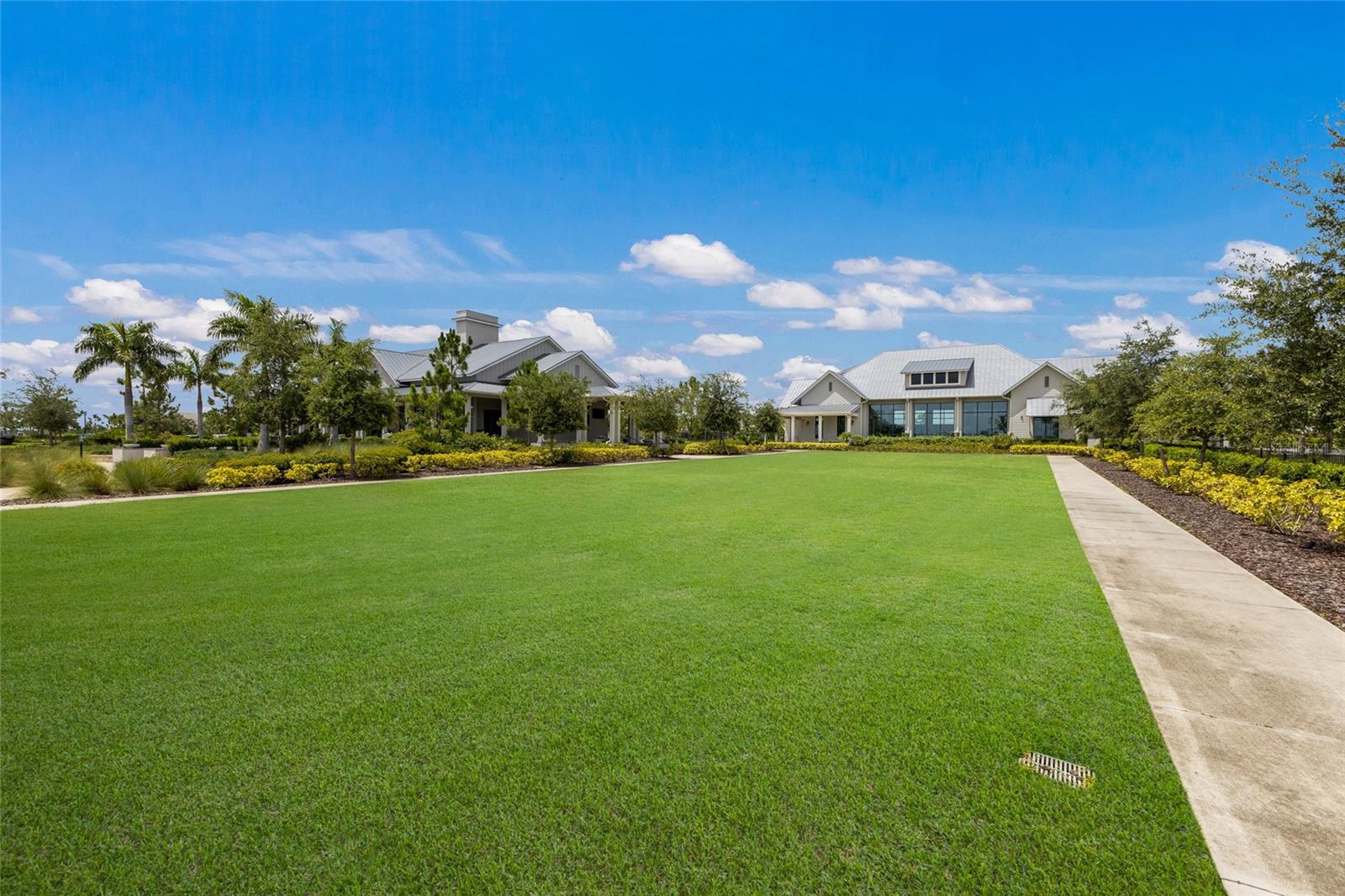 LAKEHOUSE COVE AT WATERSIDE - Residential