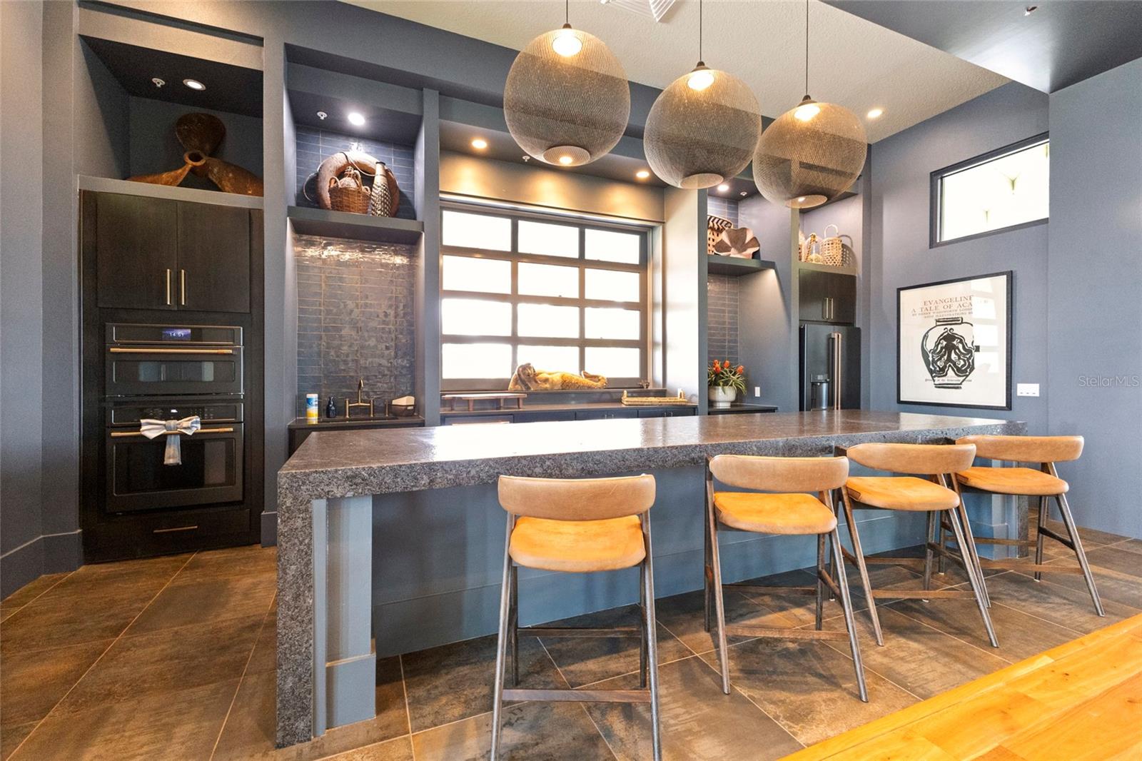 LAKEHOUSE COVE AT WATERSIDE - Residential