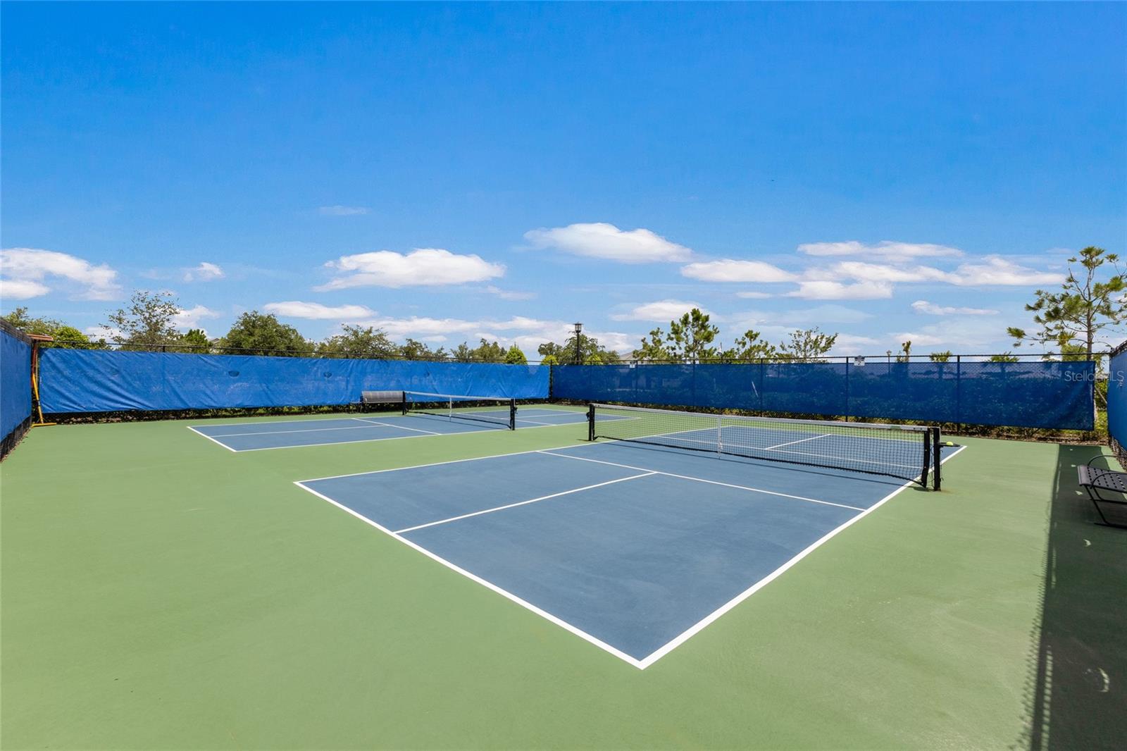 LAKEHOUSE COVE AT WATERSIDE - Residential