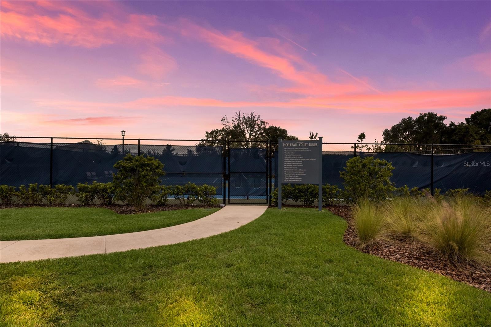 LAKEHOUSE COVE AT WATERSIDE - Residential