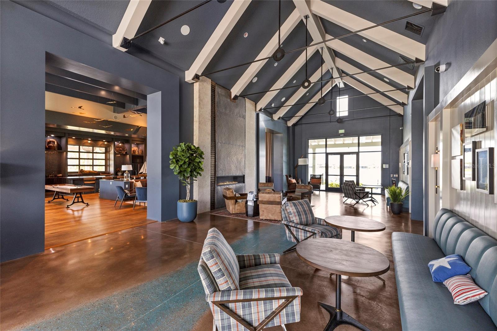 LAKEHOUSE COVE AT WATERSIDE - Residential