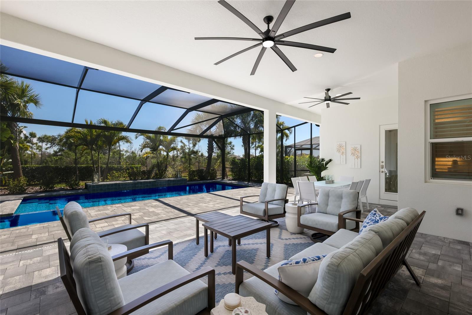 LAKEHOUSE COVE AT WATERSIDE - Residential