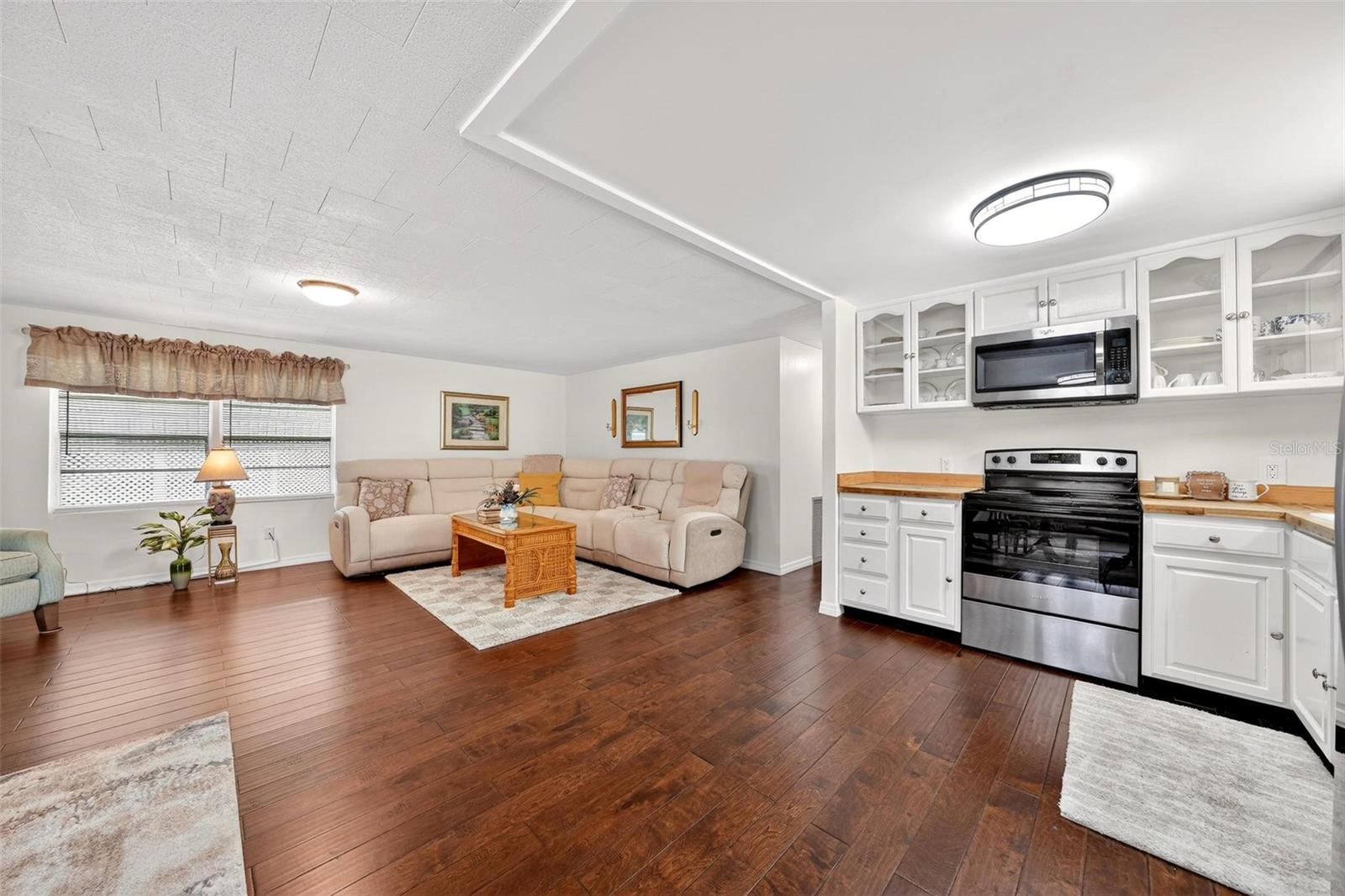 EUSTIS COUNTRY CLUB MANOR MHP UNIT 02A - Residential