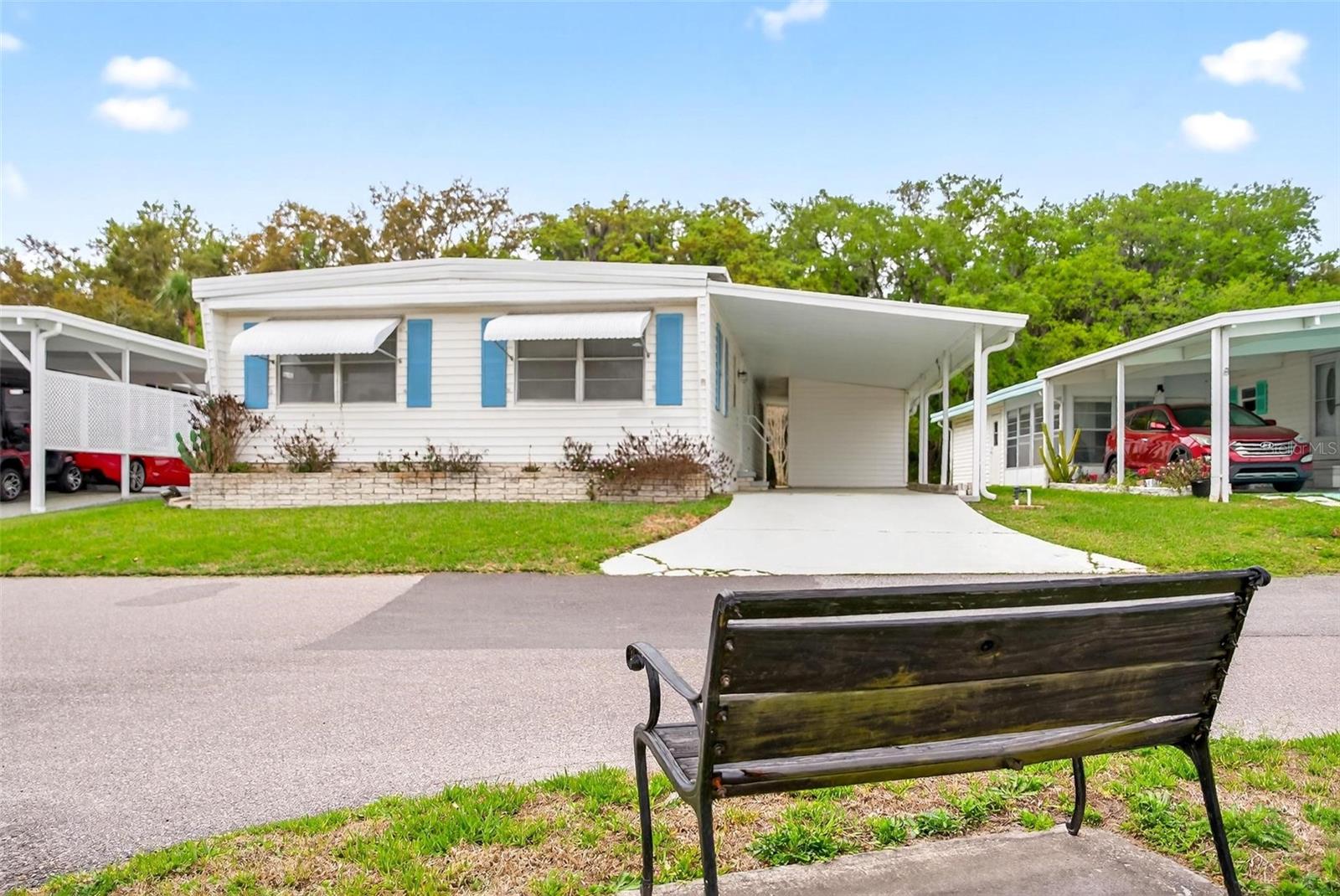 EUSTIS COUNTRY CLUB MANOR MHP UNIT 02A - Residential